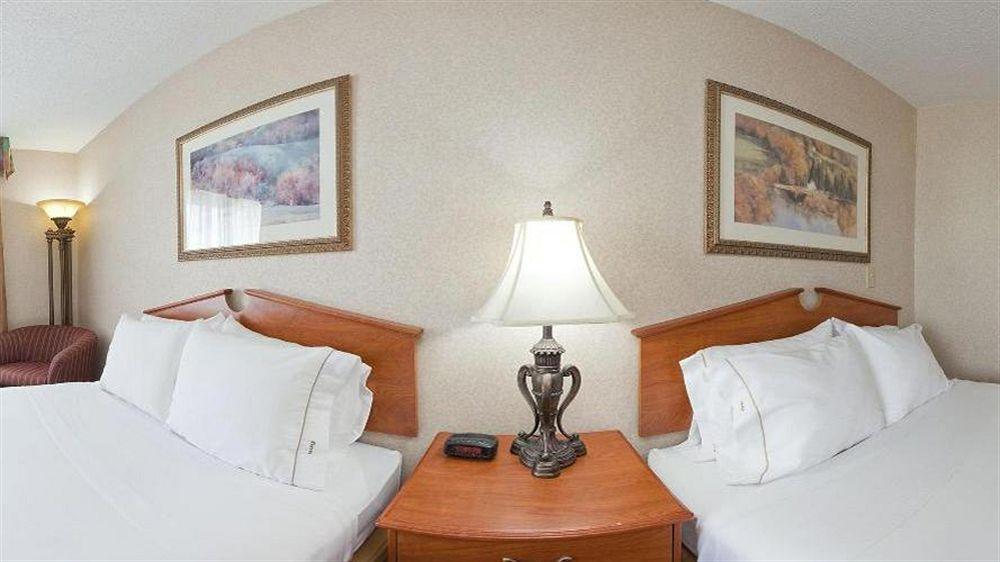 Holiday Inn Express & Suites Vermillion, An Ihg Hotel Eksteriør bilde