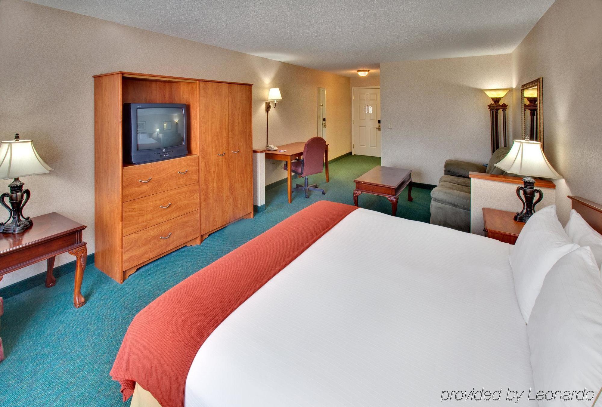 Holiday Inn Express & Suites Vermillion, An Ihg Hotel Rom bilde