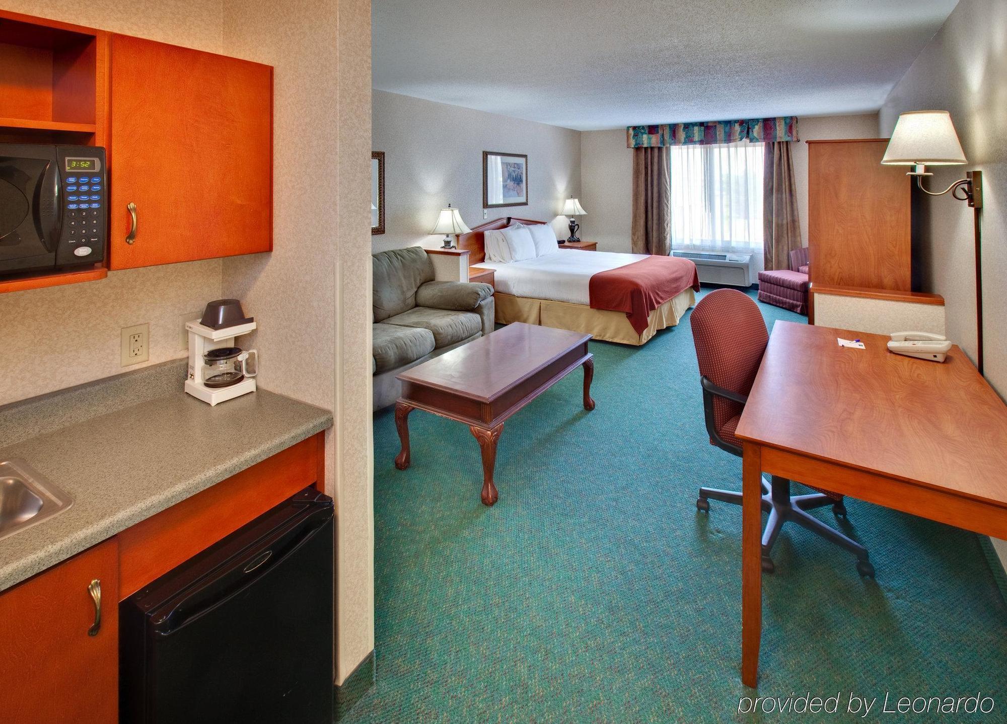 Holiday Inn Express & Suites Vermillion, An Ihg Hotel Rom bilde
