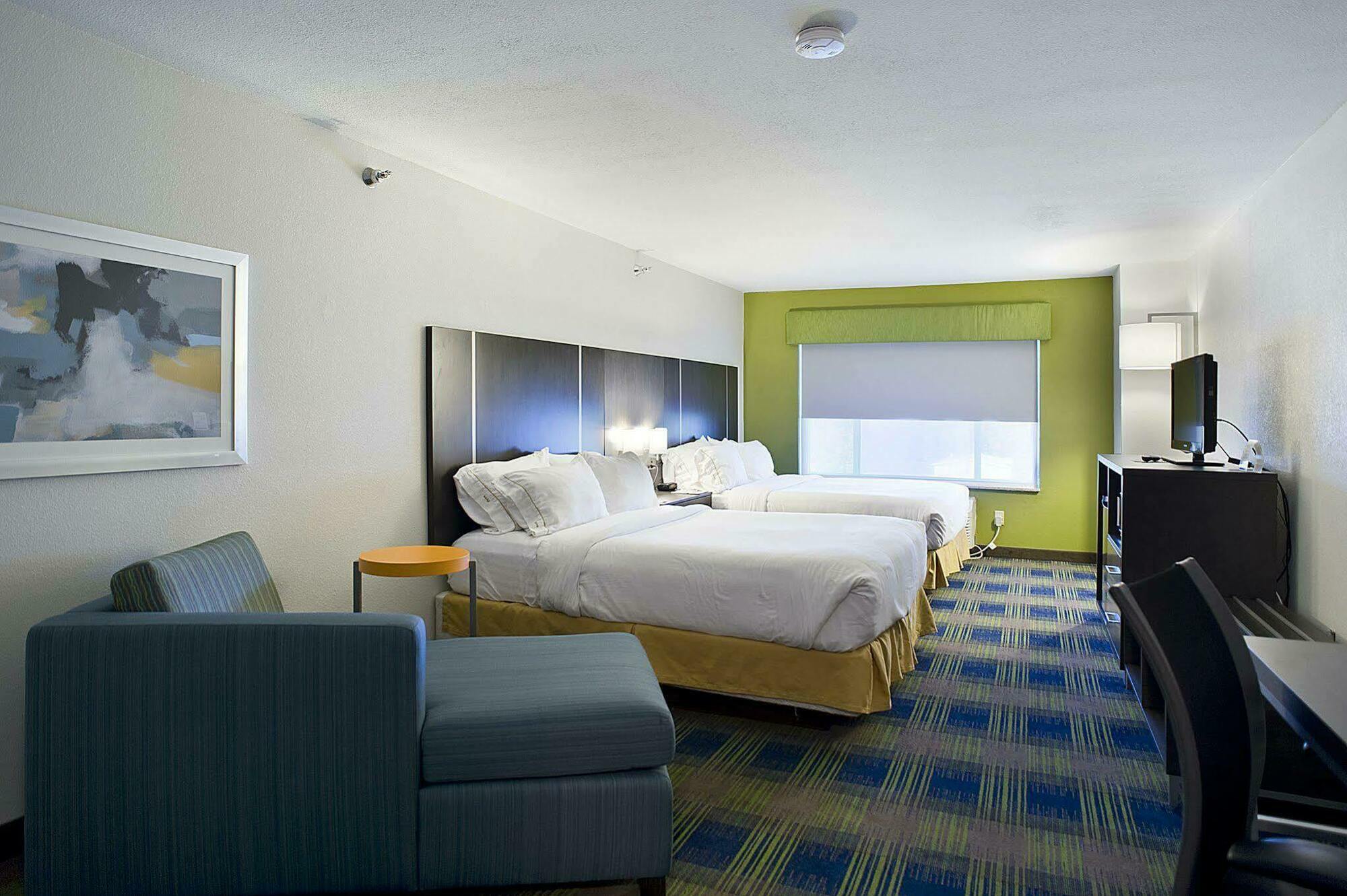 Holiday Inn Express & Suites Vermillion, An Ihg Hotel Eksteriør bilde